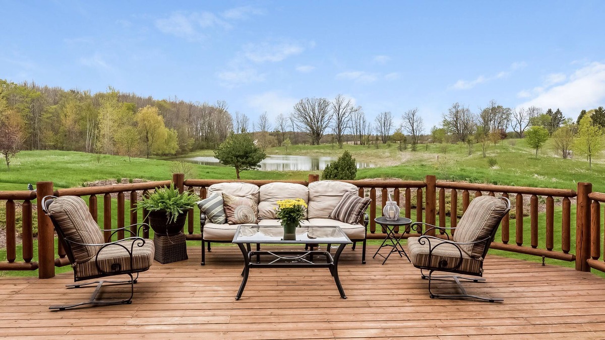 Sheboygan House | Private 15 Acre Log Home Retreat with Pond!