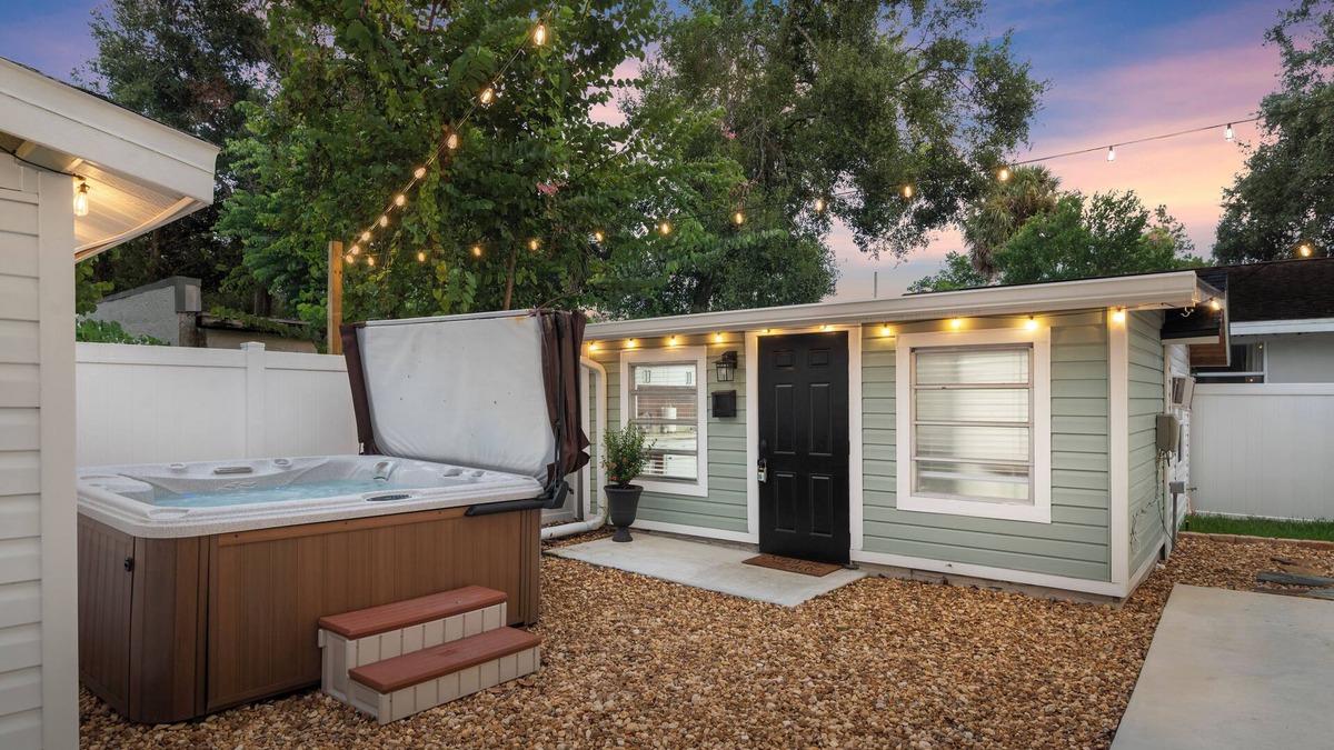 Tampa Heights Apartment | Private 1BR Apartment behind New Build Bungalow in Tampa Heights!