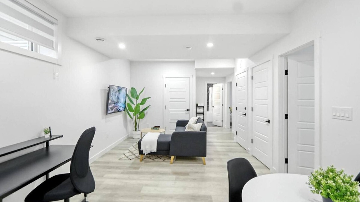Southwest Calgary Apartment | Private 2 Bed 1 Bath Basement Suite in SW Calgary | Banff Access