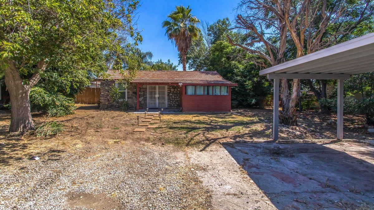 Mentone Cabin | Private 2 Bed Home - Quiet w/ Mt. View