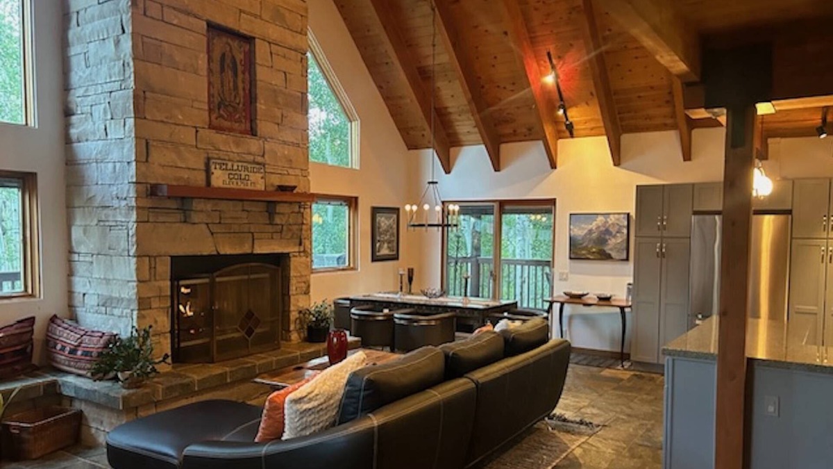 Telluride House | Private 3 bed/2 bath Ski Ranches home nestled within the trees