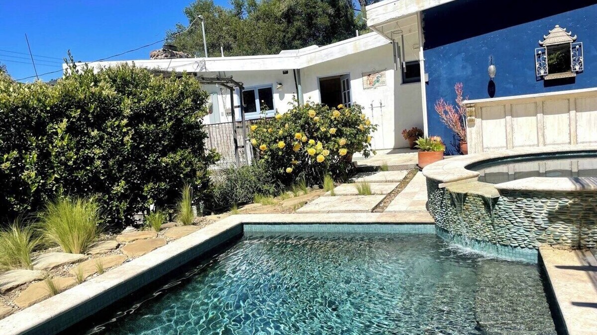 Topanga House | Private 3-bedroom house with Pool, Jacuzzi, Garden areas