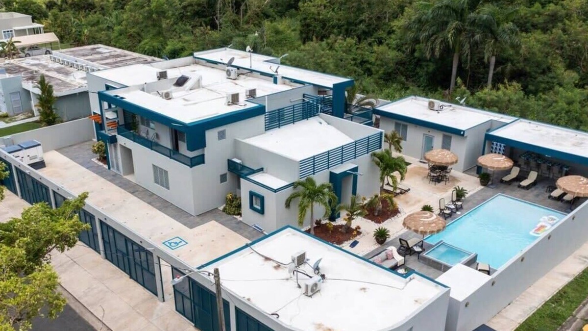 Dorado Pueblo House | Private 7 Villa Complex with 16 BR Pool & Jacuzzi