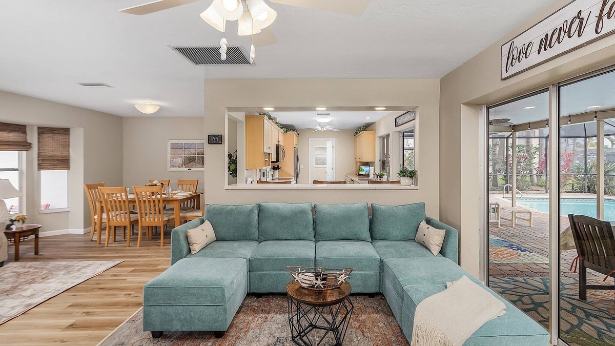 Pelican House | Private All Inclusive Vacation Home Near Yacht Club and Ft Myers Beaches