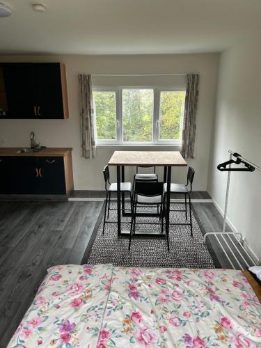 Nieuw-West Apartment | Private Apt Amsterdam
