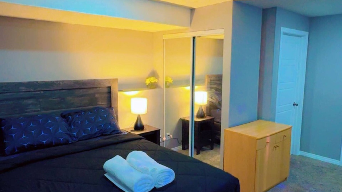 Brandon Condo | Private Basement Suite in Brandon – Kitchenette, Dining & Comfort