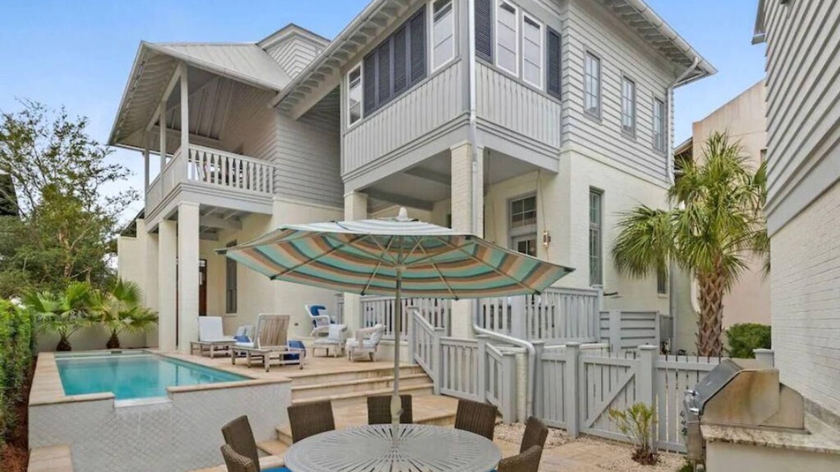 West Panama City Beach Cottage | PRIVATE BEACH ACCESS-2 Minute Walk-Stunning South Side Retreat-Courtyard/Pool