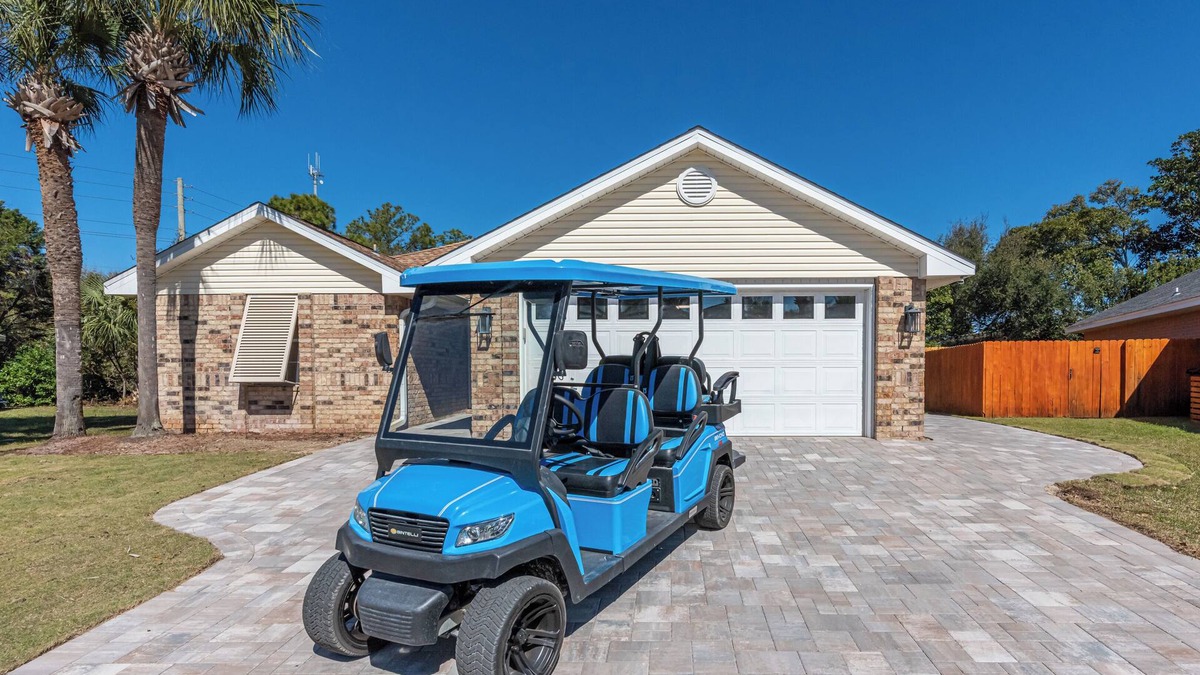 Seaspray House | Private Beach Access~6 Seat Golf Cart~Updated and Added Baths~Community Pool