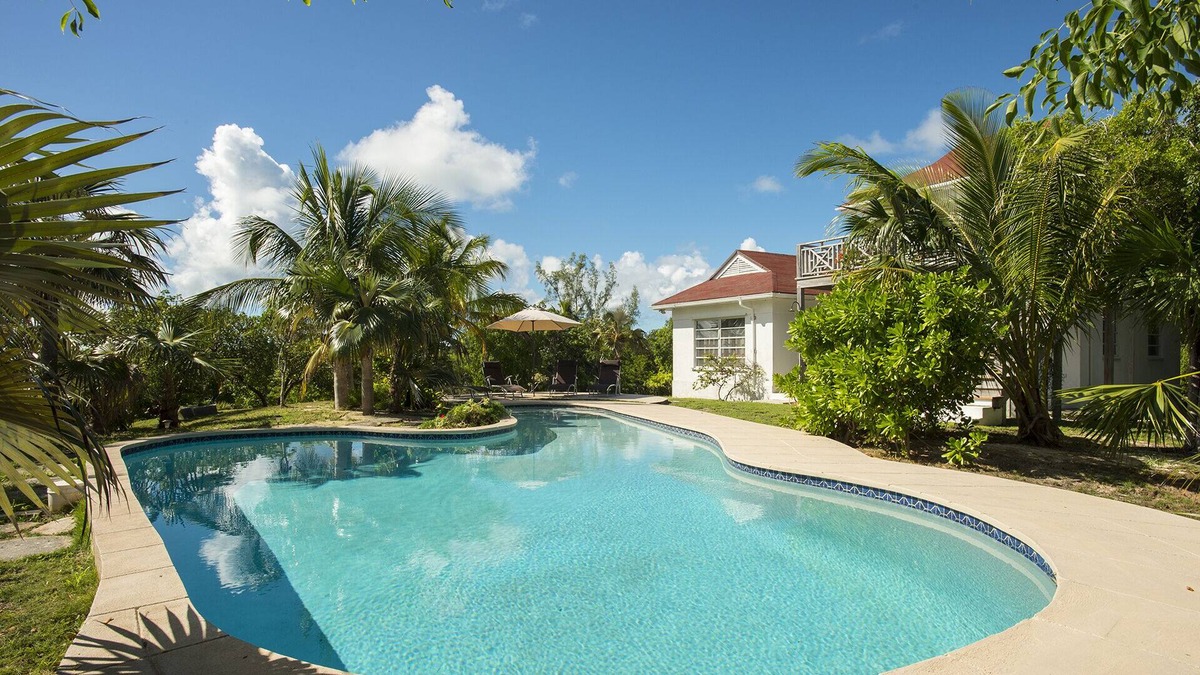 North Palmetto Point House | Private Beach Cottage with Heated Pool, Kayaks, Bikes