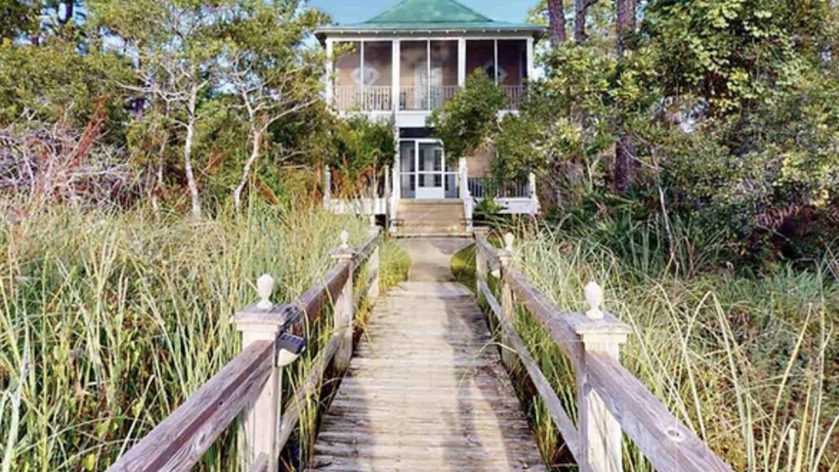Ono Island Cottage | Private Beach Cottage In A Beautiful Resort