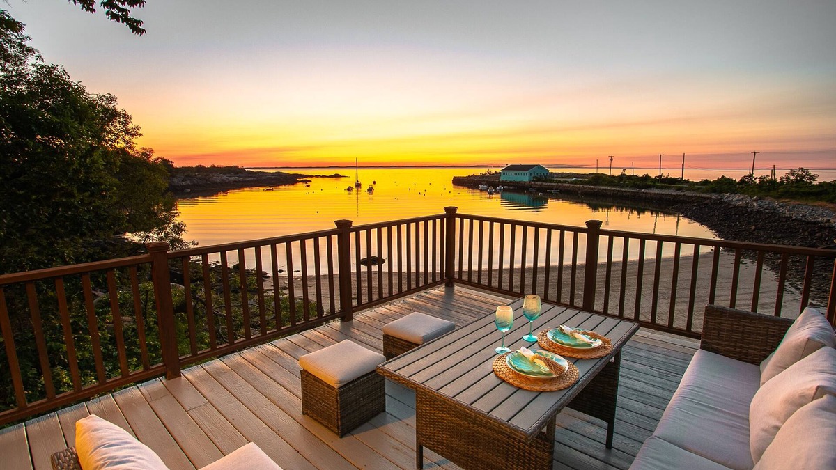 Gloucester House | Private Beach! Dream vacation at your private beach in Gloucester