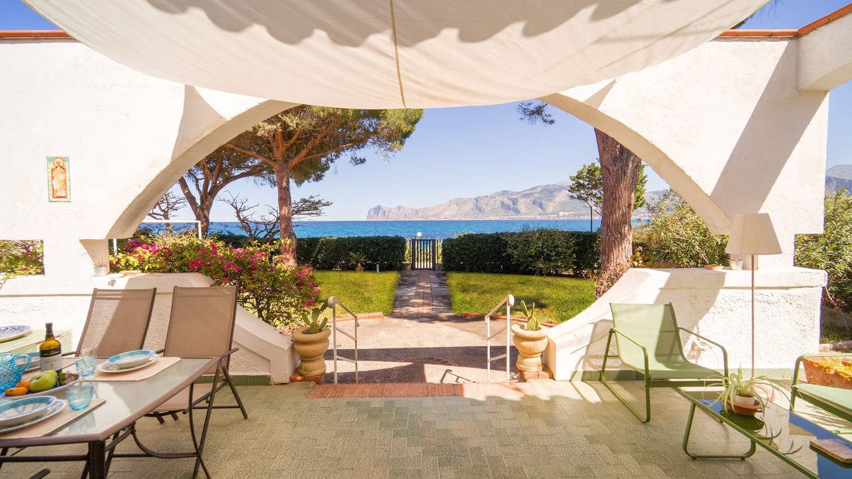 Carini Villa | Private beach, exclusive residence, view of the gulf, smell of the sea!