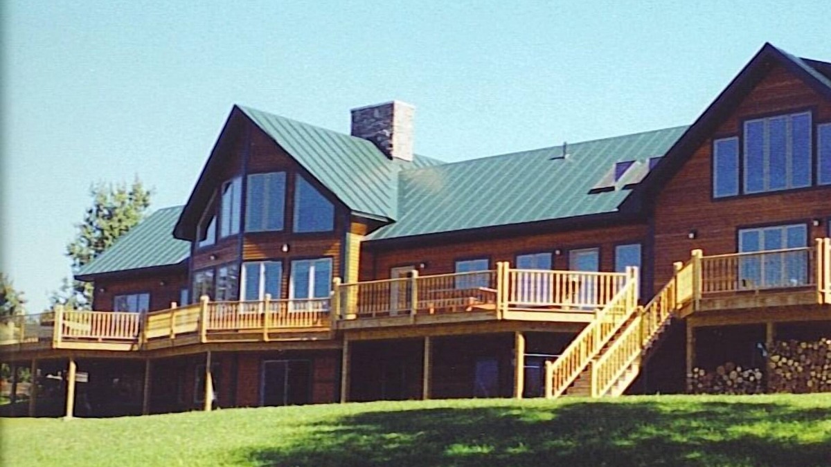 Waterbury Center House | Private Beach on Lake - Five (5) Bedrooms/Four (4) Bathrooms