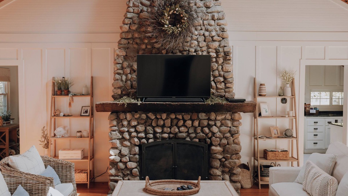 Fennville Cottage | Private Beachfront Retreat on Lake Michigan
