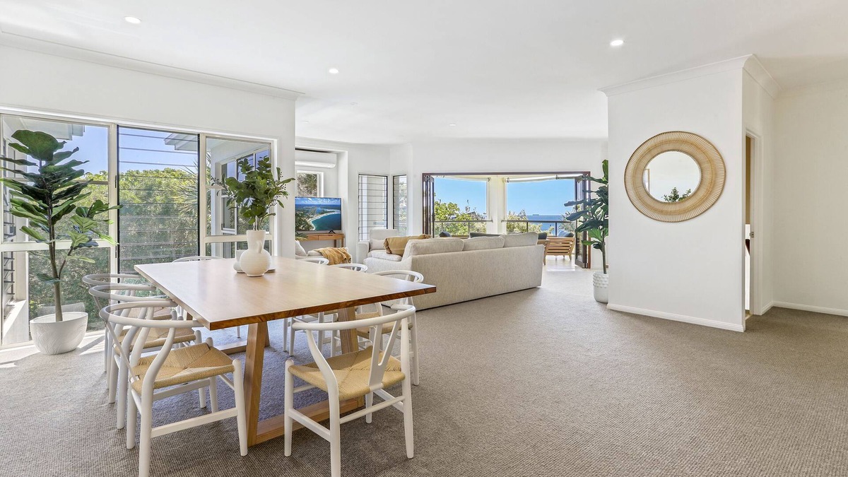 Castaways Beach House | Private Beachside Hideaway, Castaways Beach