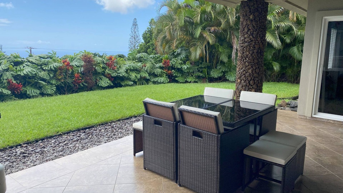 Kona Palisades House | Private & Beautiful home on 1 acre close to airport, beach, & Kailua-Kona town