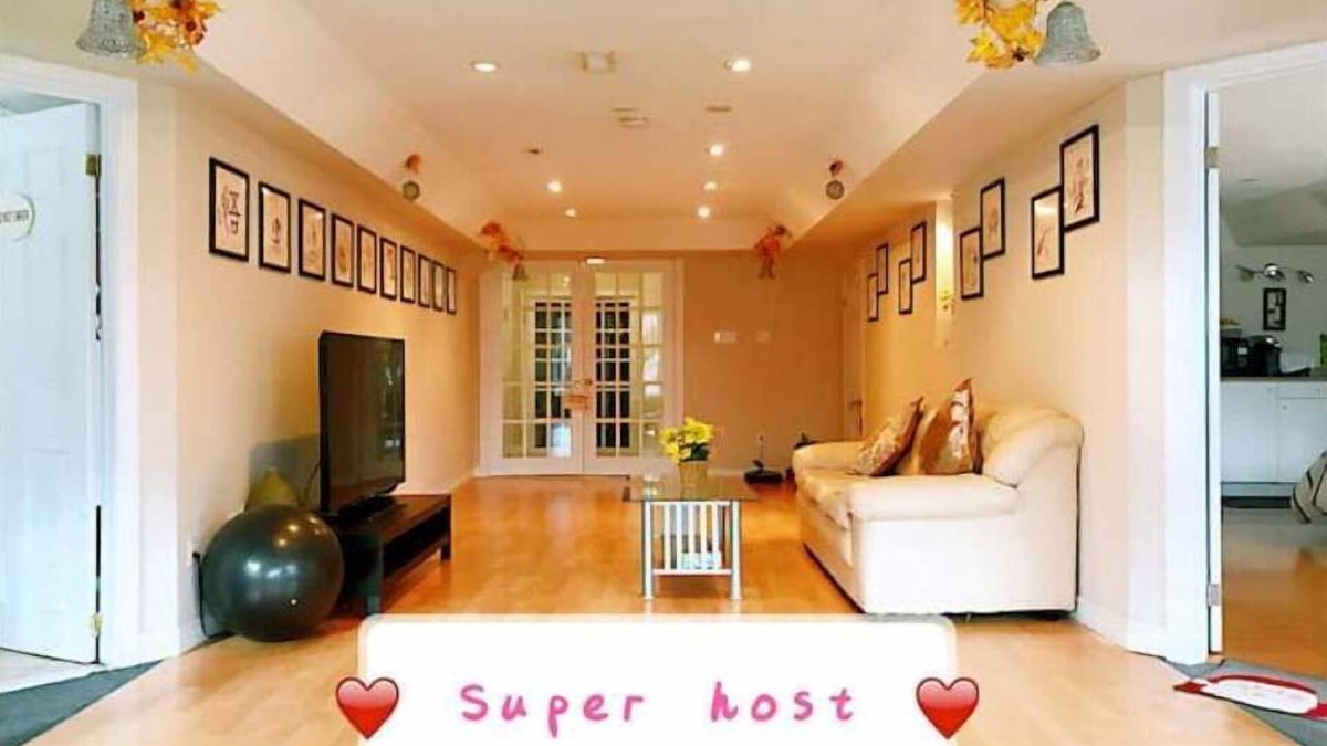 Richmond Hill Apartment | Private & Bright walkout apt with 2bdr &2wc&2pk