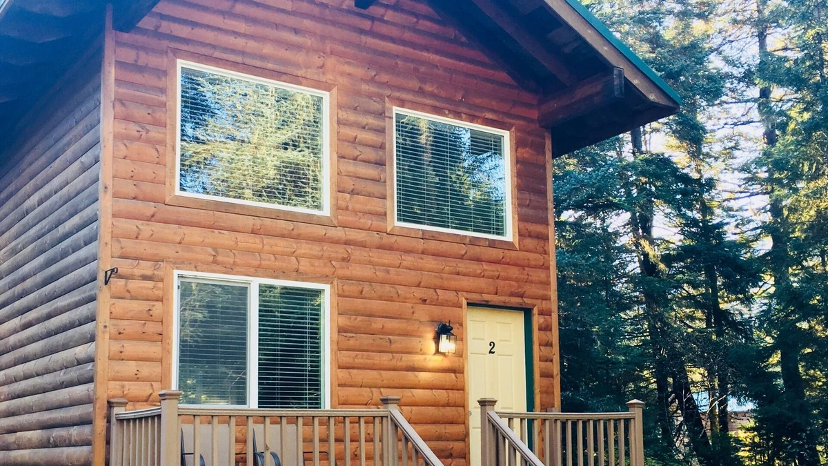 Bear Creek Cabin | Private Cabin with Open Loft - Sleeps 3-6
