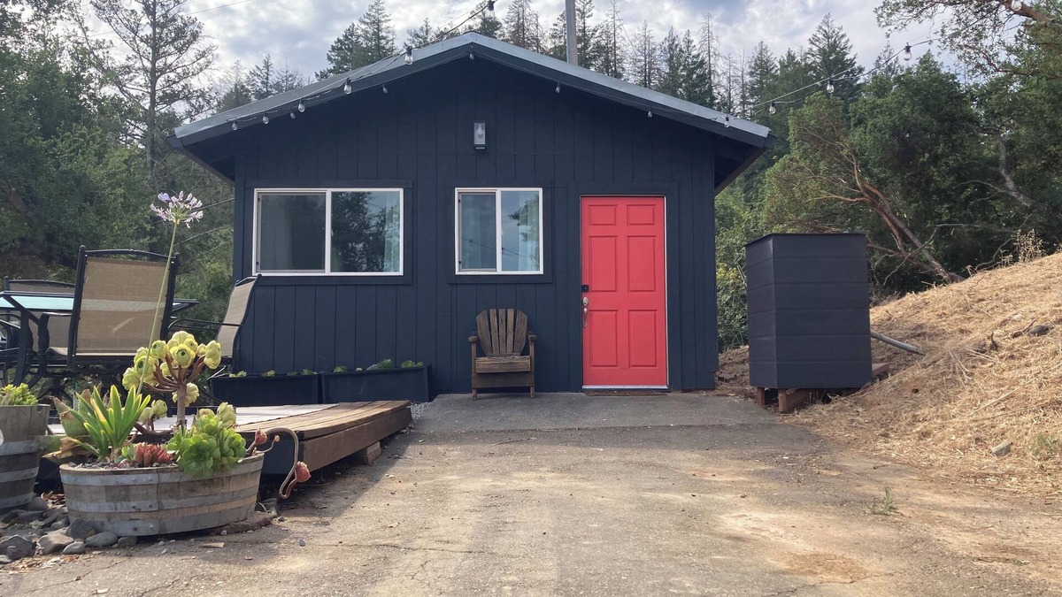 Cloverdale Cabin | Private Cabin with Views on 16 Acre Estate