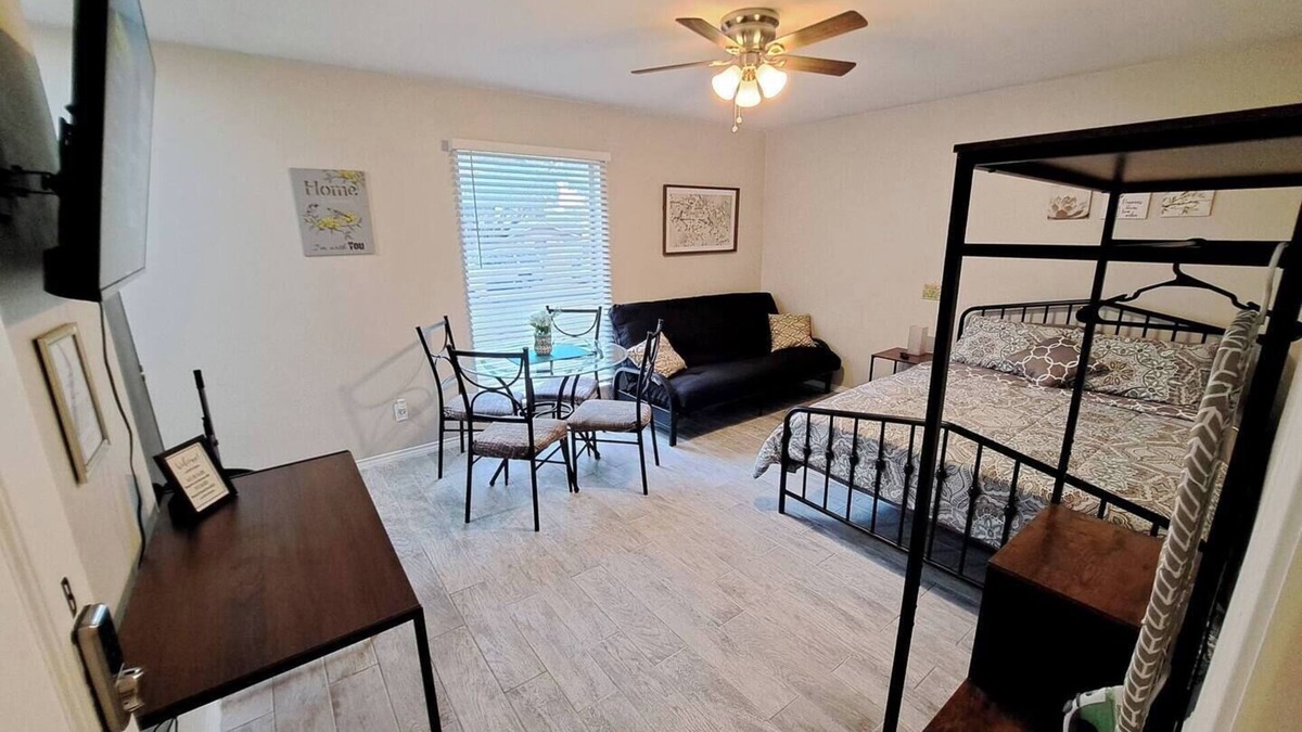 Lewisville Apartment | Private & Central Studio Apt @NorthDFW by I-35 Fwy. Free W&D Stays 30+ days only