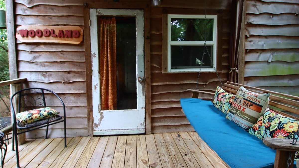 Brenham Cabin | Private & Charming Cottage Nestled in the Forest at Scenic Hill Retreat