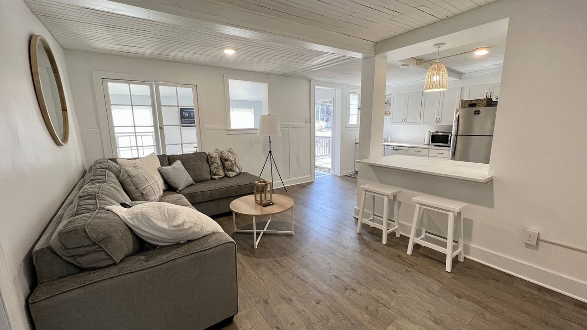 Erie House | Private community Kelso Beachfront rental