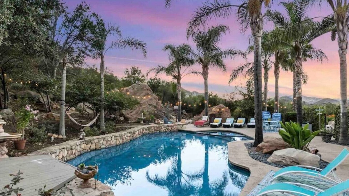 Calabasas House | Private Compound Malibu Retreat Salt Pool Yoga