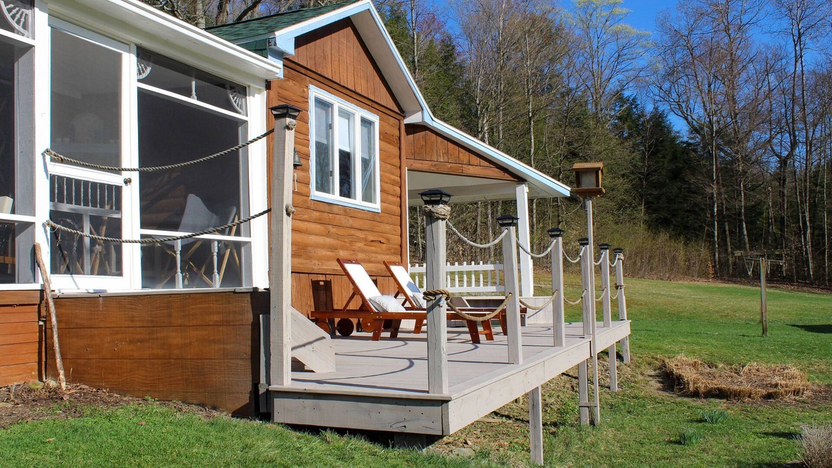 Alpine Cabin | Private Country Living! Central to hiking & wine country!