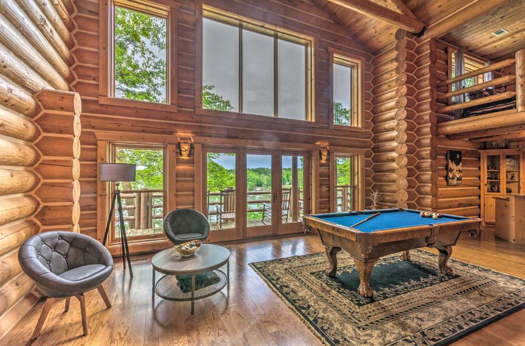 Mid America House | Private Dock and Slip Lake Hamilton Hideaway!