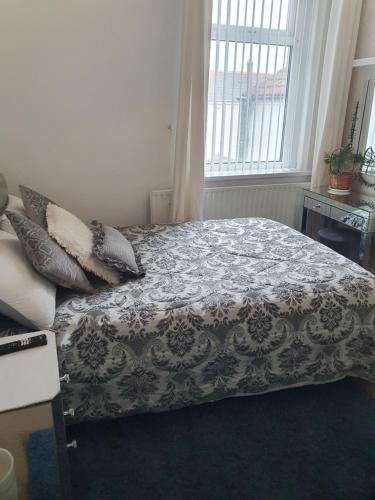 Grangetown House | Private Double Room in Cardiff