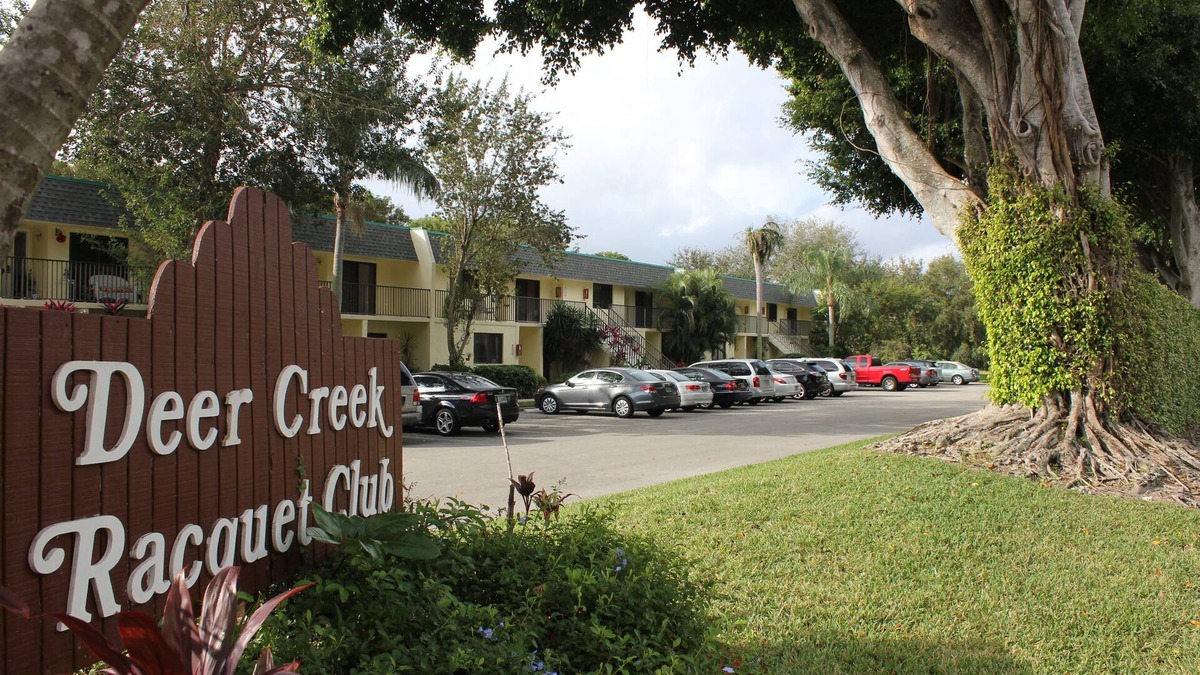 Deerfield Beach Condo | Private entrance 3 Bedroom 2 Bath Condo