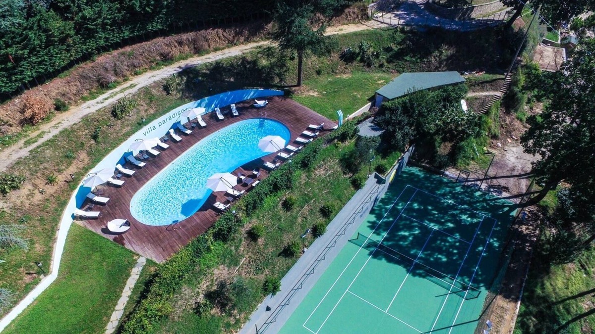 Bivio Lugnano Villa | Private Estate with pool, tennis court and gym close to village.