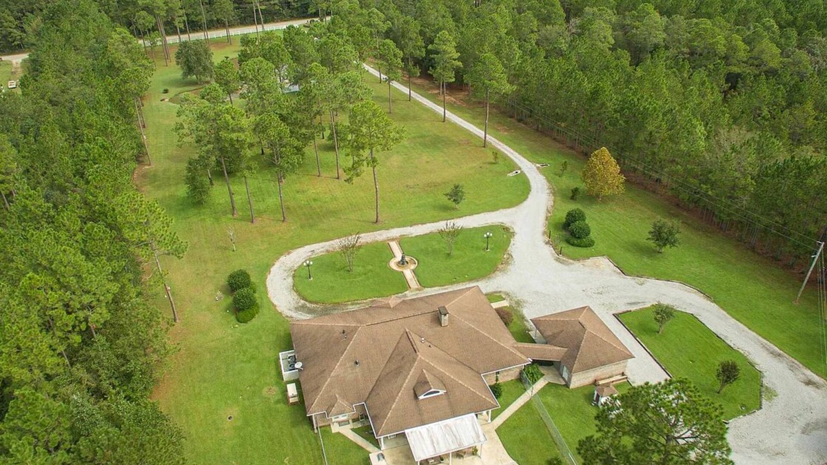 Gulfport House | Private Estate! Getaway w priv pool nhot tub. Secluded yet 15 min to beachcasino