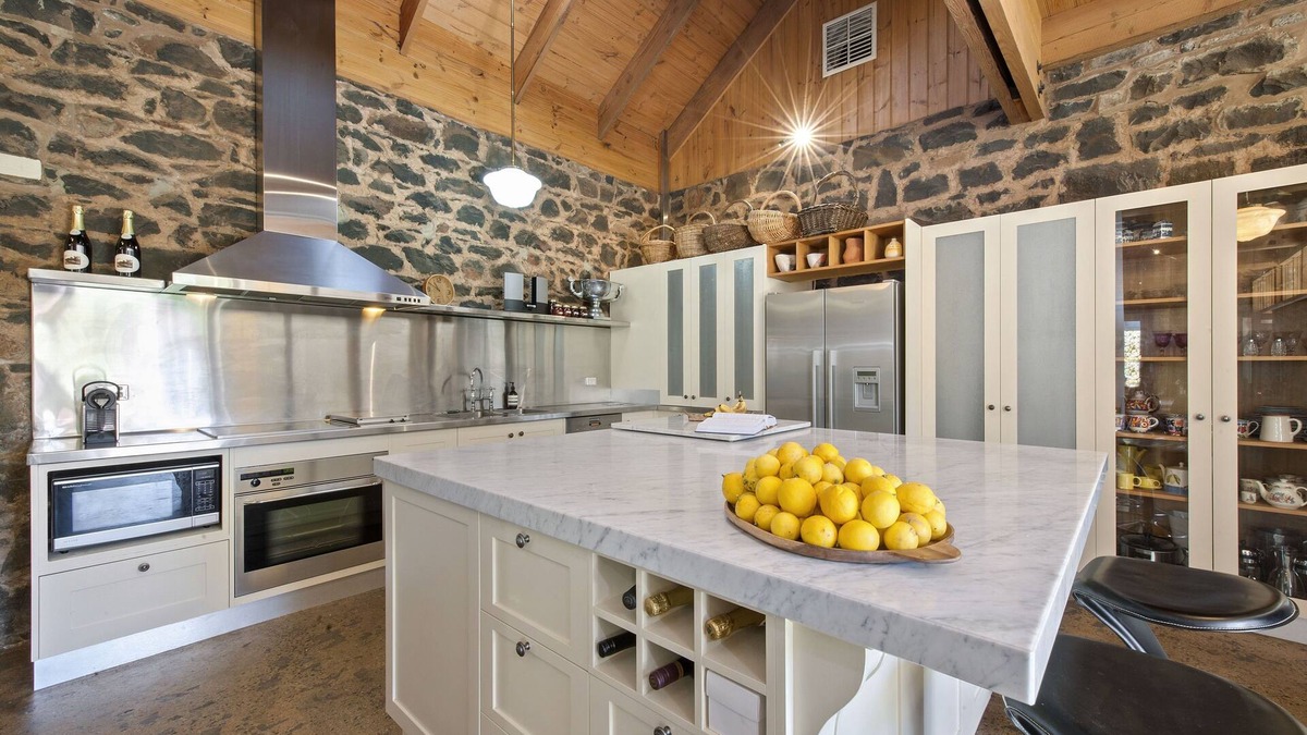 Weatherboard House | Private Estate - Orchards at Spring Vale Farm