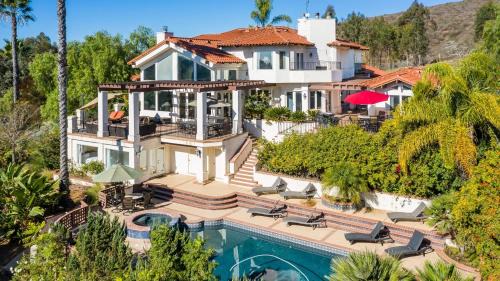 Escondido House | Private Estate w Pool Hot Tub Tennis Court Near Encinitas The Ranch by AvantStay