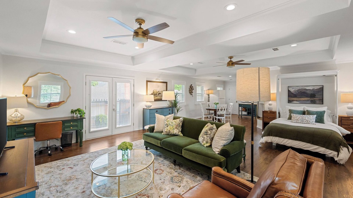 Southwest Arlington House | Private furnished guesthouse in safe Arlington neighborhood with utilities free!
