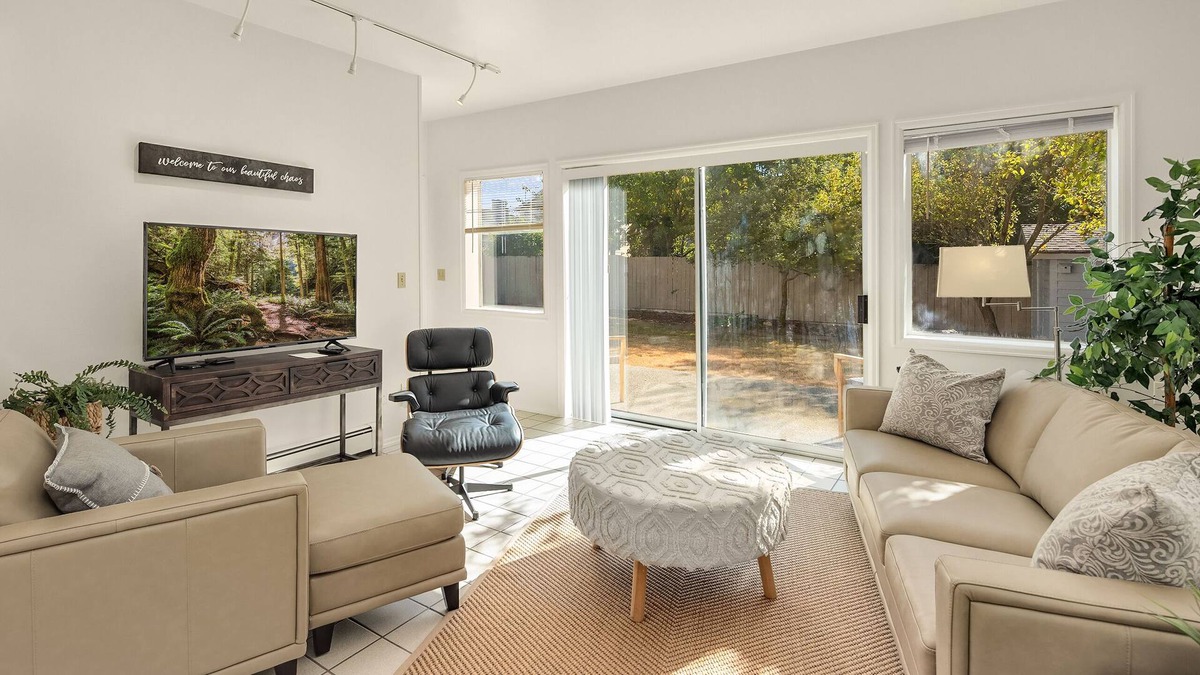Greenwood House | Private Grande Homey Oasis, 2 homes, 1 lot
