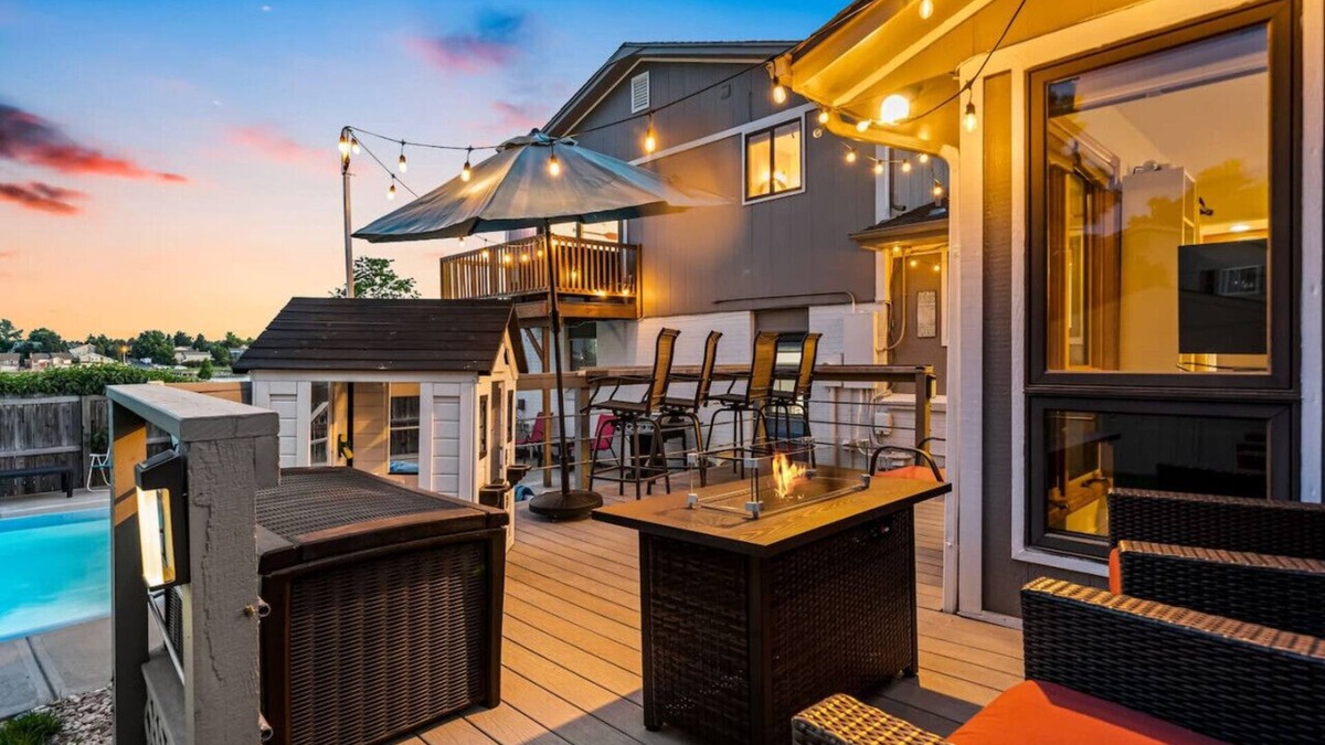 Arvada House | Private Heated Pool~Lakefront~Kitchenette~Sleeps 12~Peloton Bike!