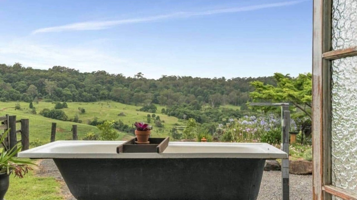 Wyrallah House | Private Hinterland Retreat
