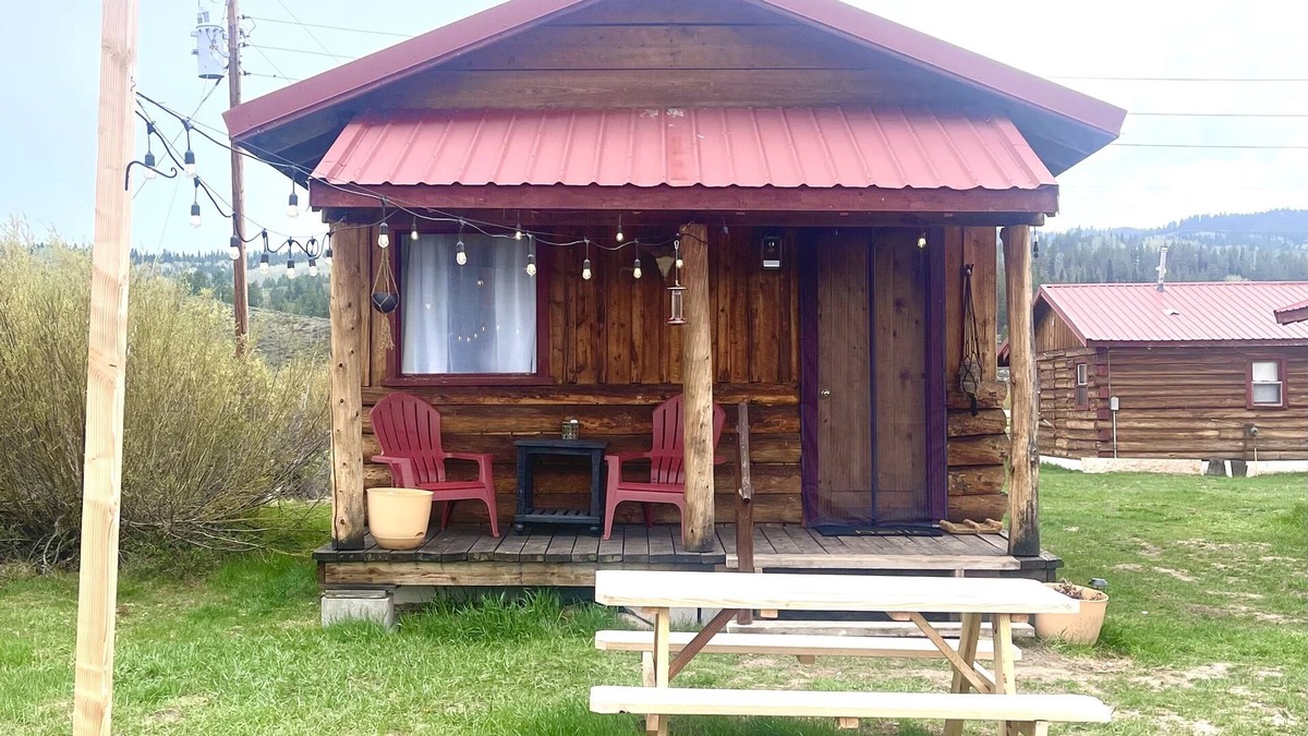 Bondurant Cabin | Private Hoback River Cabin en Route to Jackson Hole and Yellowstone