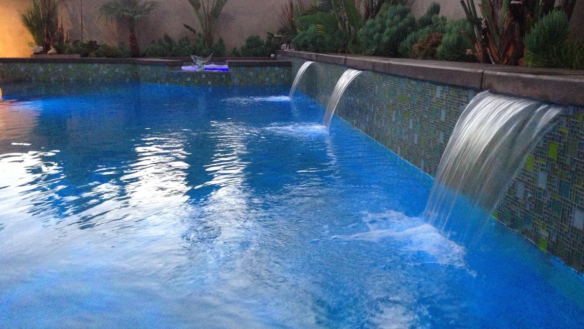 Huntington Beach House | PRIVATE HOME HAVE POOL & SPA/NEAR TO BEACHES-DISNEYLAND.