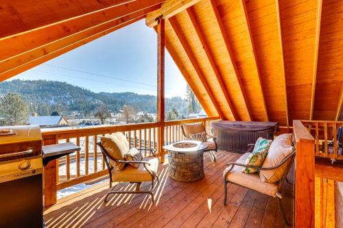 Garden Valley Apartment | Private Hot Tub and Mtn Views Garden Valley Apt!