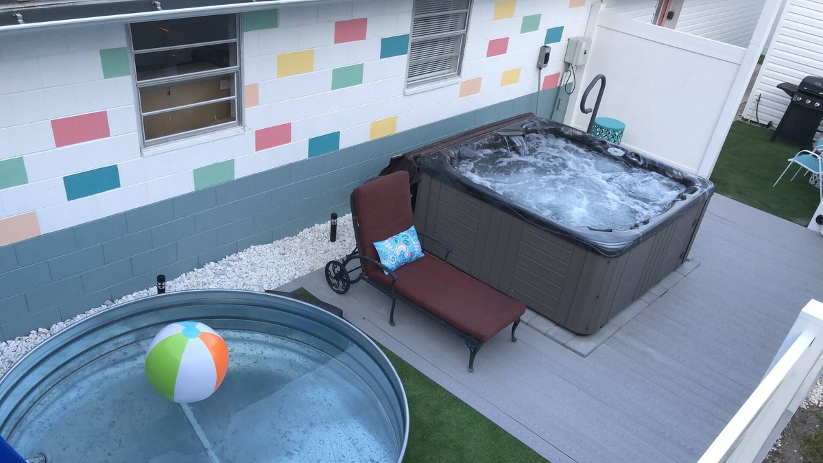Pensacola Apartment | Private Hot Tub and Stock Tank Pool!! Perfect for 2! 8 mi to Johnson Beach
