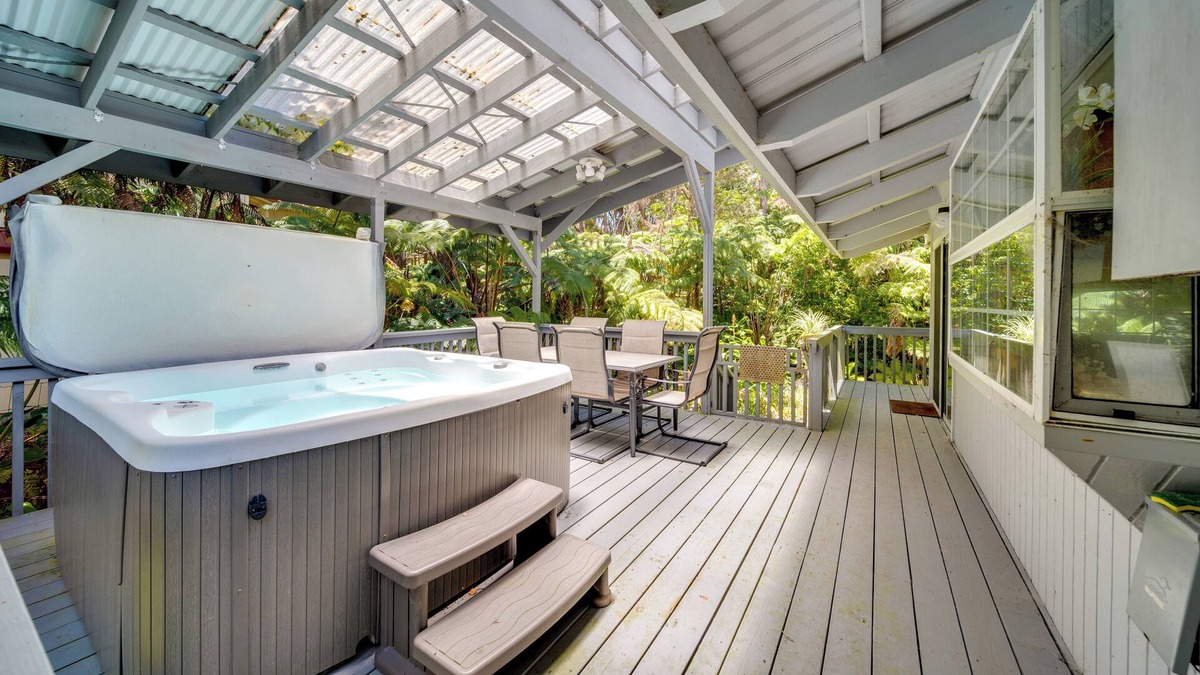 Volcano House | Private Hot Tub & Deck: Tranquil Volcano Hideaway!