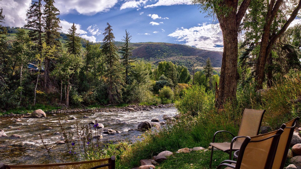 Edwards House | Private Hot tub/Fire Table on Large Deck overlooking Eagle River! Fly-fishing!