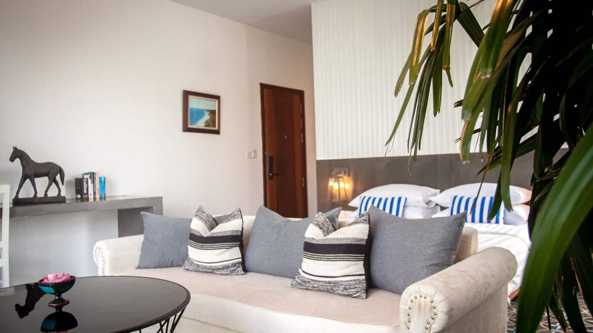 Sangkat Sla Kram House | Private hotel with 4 suite rooms, Sky Bar and Full restaurant