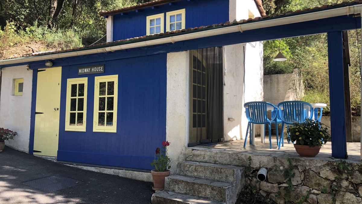 La Gaude Cottage | Private house in nature with tennis court, swimming pool, 15 min. drive from sea
