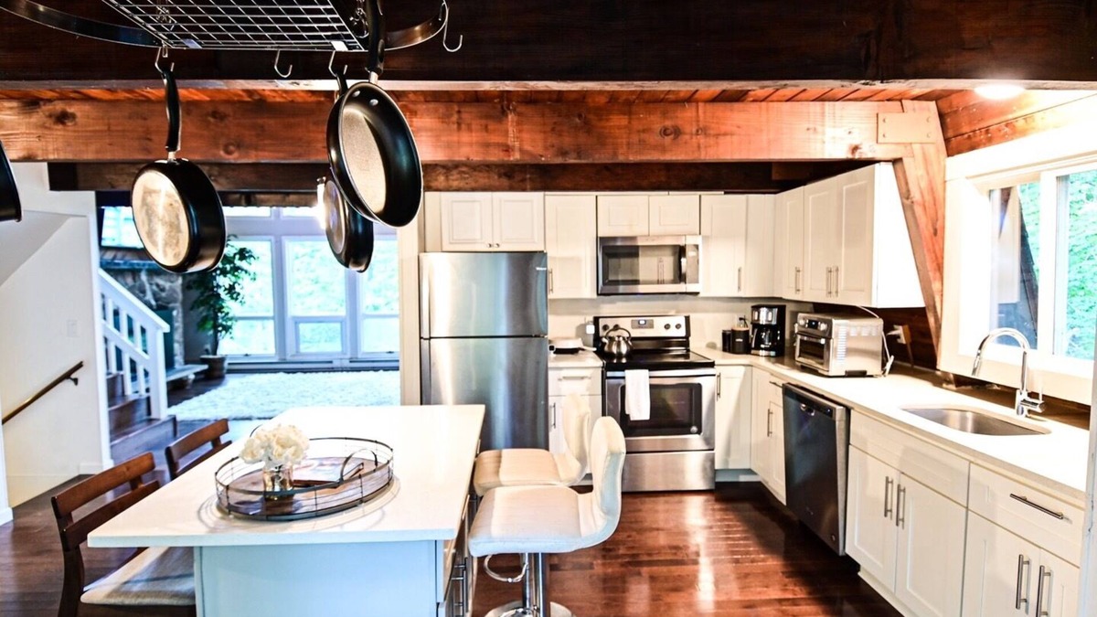 East Stroudsburg House | Private house located in the Poconos to calm the mind and spirit.