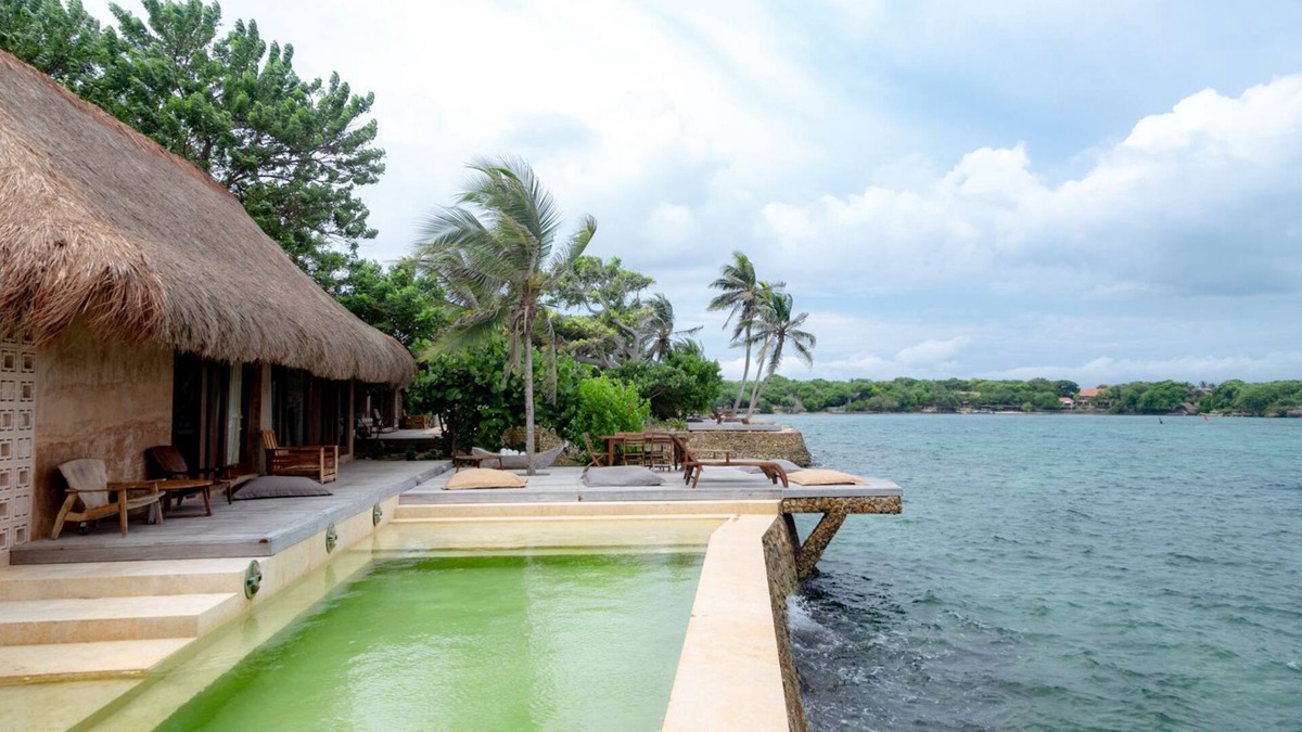 Rosario Islands Villa | Private Island Luxury: Infinity Pool & Spacious Living in Rosario Islands