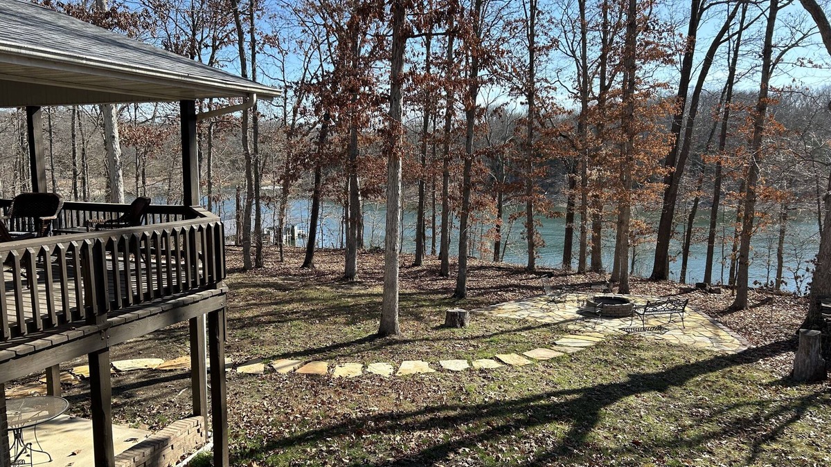 Shell Knob House | Private Lakefront Getaway - Amazing Views and Easy Water Access